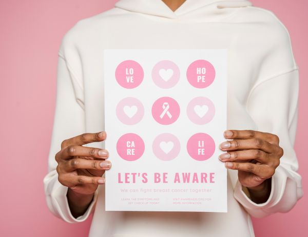 Octobre Rose : Rétablir la Confiance en Soi Malgré la Perte de Cheveux