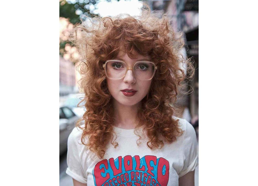 15 idées de coiffures pour cheveux bouclés à tester absolument