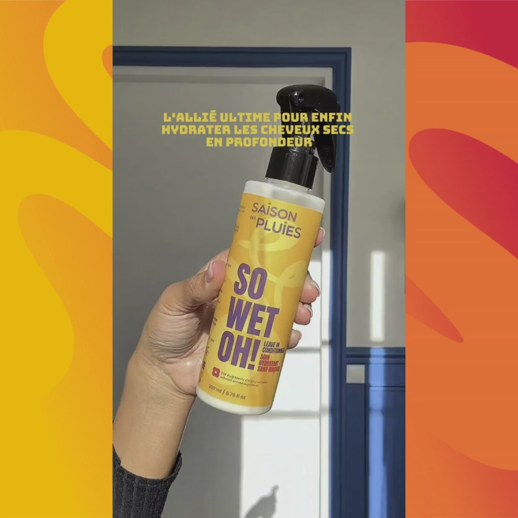 Application du spray hydratant So Wet Oh! sur cheveux afro frisés pour refresh et définition des boucles